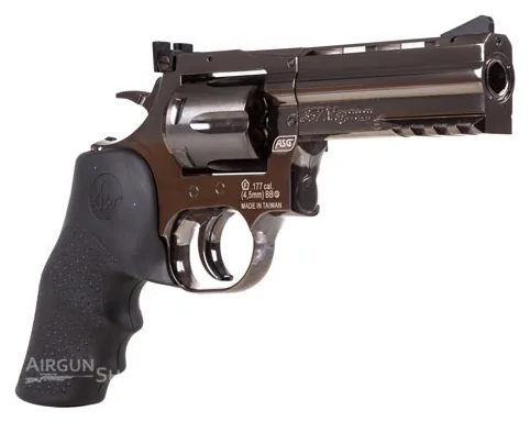 Dan Wesson 715 CO2 revolver